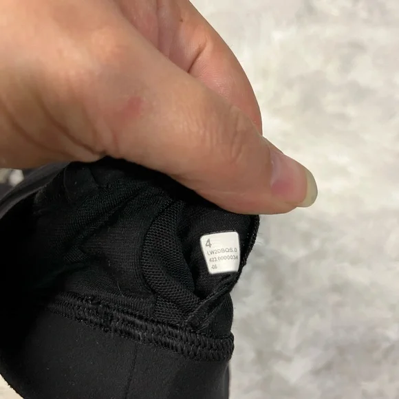 Lululemon Flow Y Black Bra Nulu Light Support Sz 4 (XXS) - Picture 5 of 7